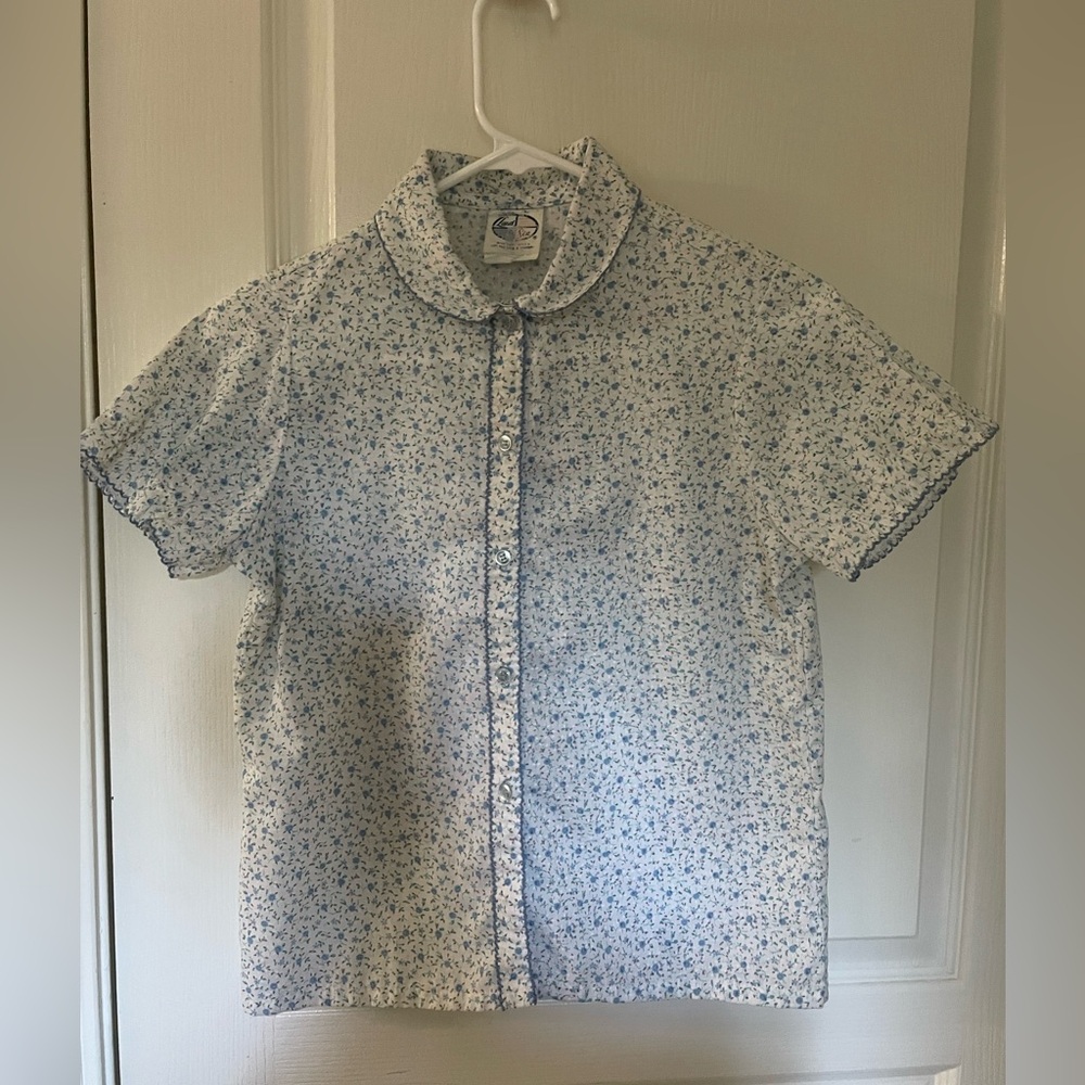 Blue and White Floral Blouse with Modern Fit